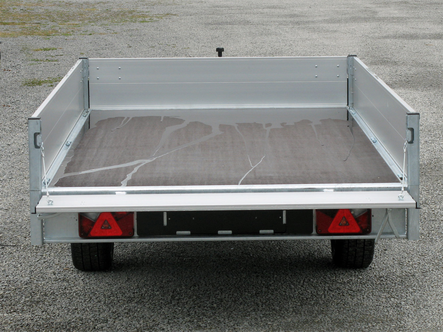 Hapert Azure H-1 - 1800 - 2800 x 1800 – niedriges Fahrwerk - 100 km/h – Bild 4