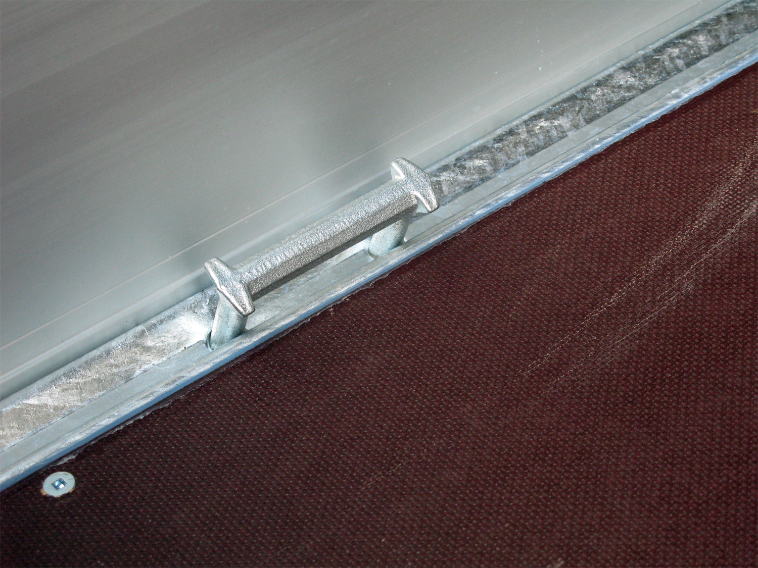 Hapert Azure H-2 - 2000 - 3050 x 1800 Niedriges Fahrwerk – Hochplane 1800 mm – Bild 5