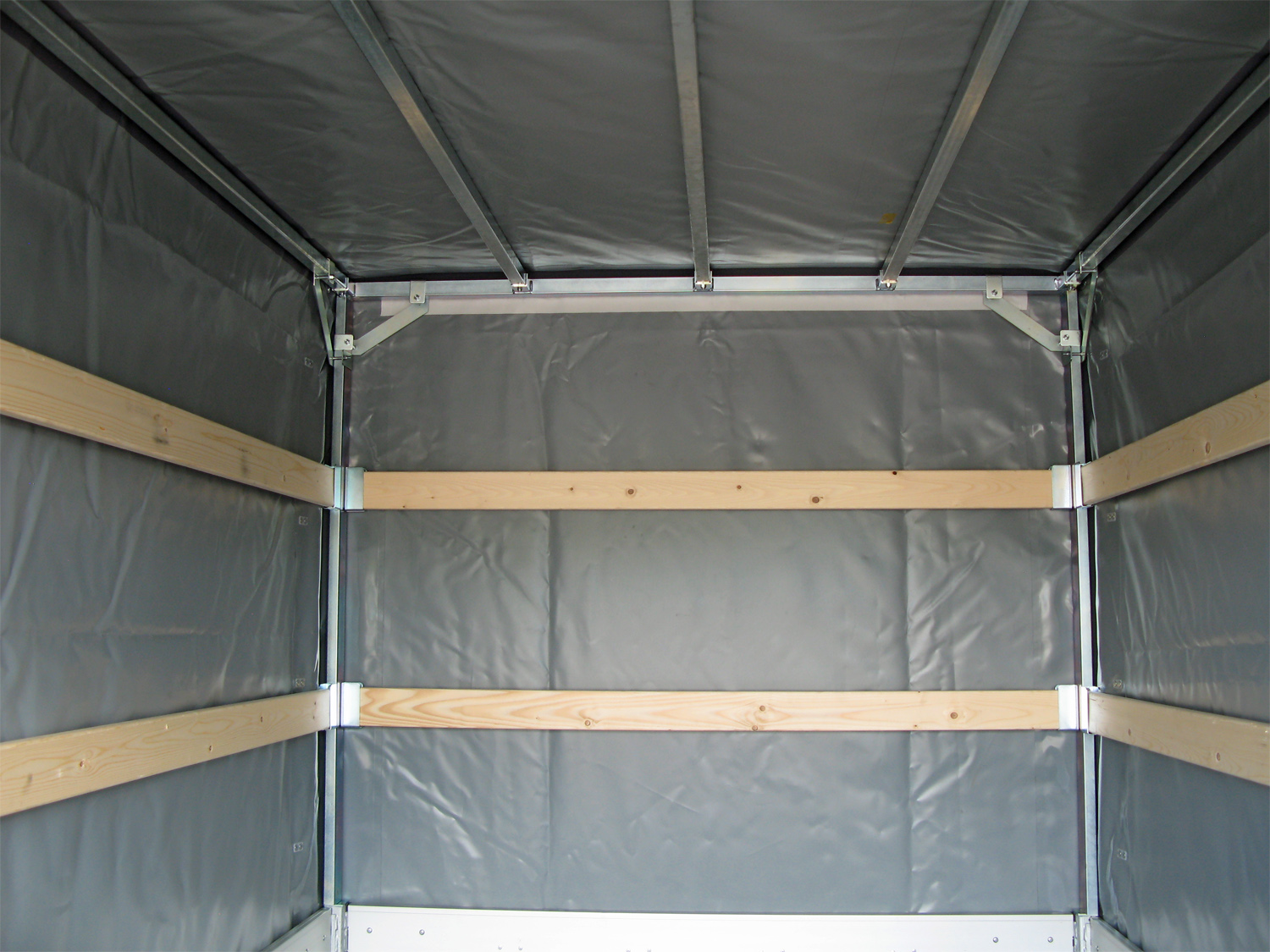 Hapert Azure H-2 - 2700 - 4050 x 2000 Aktionsmodell – 2000 mm Hochplane – Bild 2