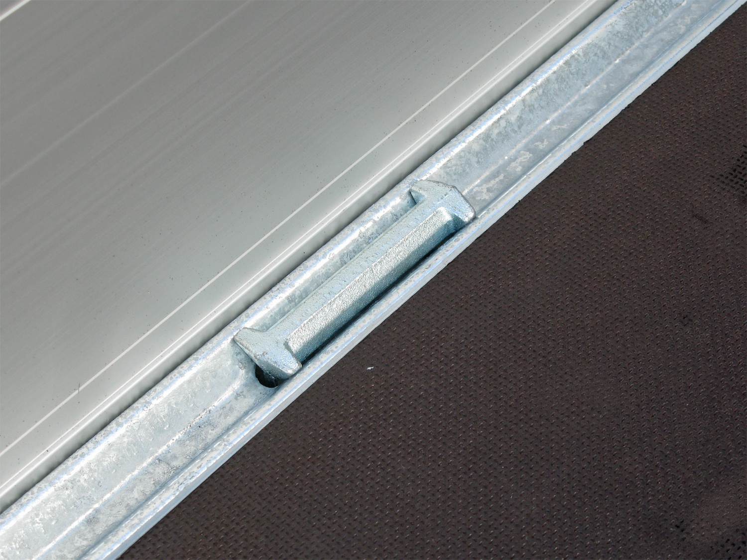 Hapert Azure H-2 - 3000 - 3350 x 1600 Multi Niedriges Fahrwerk – Auffahrpaket – Bild 5