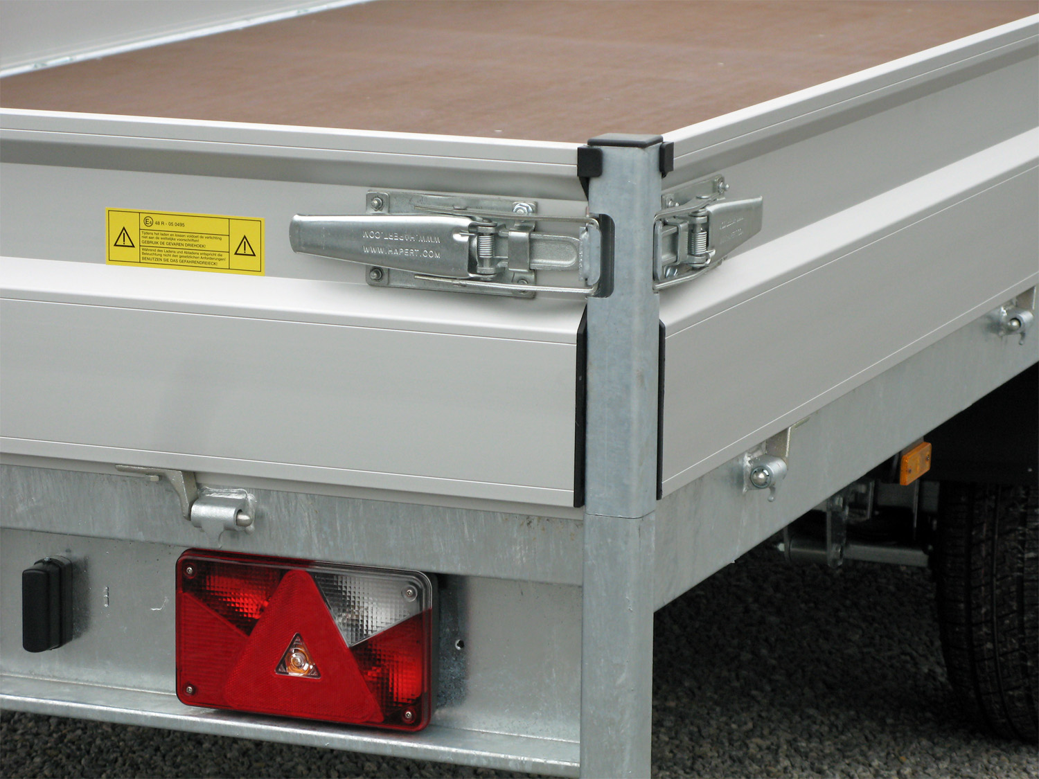 Hapert Azure H-2 - 3500 - 6050 x 2200 Parabelfederung – Niedriges Fahrwerk – Bild 7