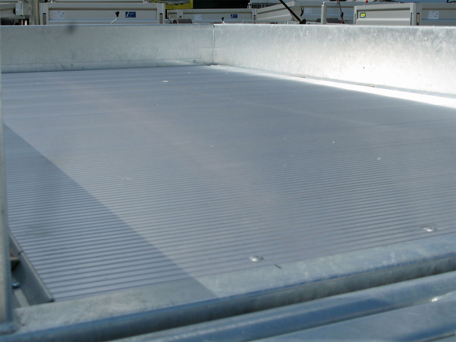 Hapert Indigo HT-2 - 3500 - 5050 x 2000 Kipphydraulik, Parabelfederung, Bordwände, Rampe – Bild 3