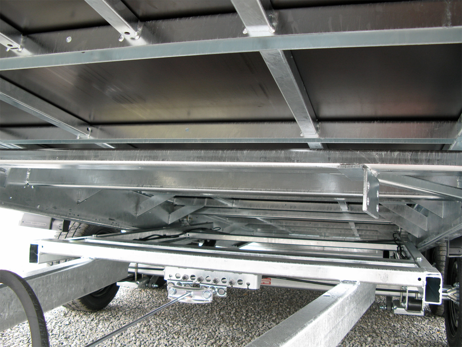 Hapert Indigo HT-2 - 3500 - 5050 x 2210 Kipphydraulik, Parabelfederung, Rampe – Bild 3