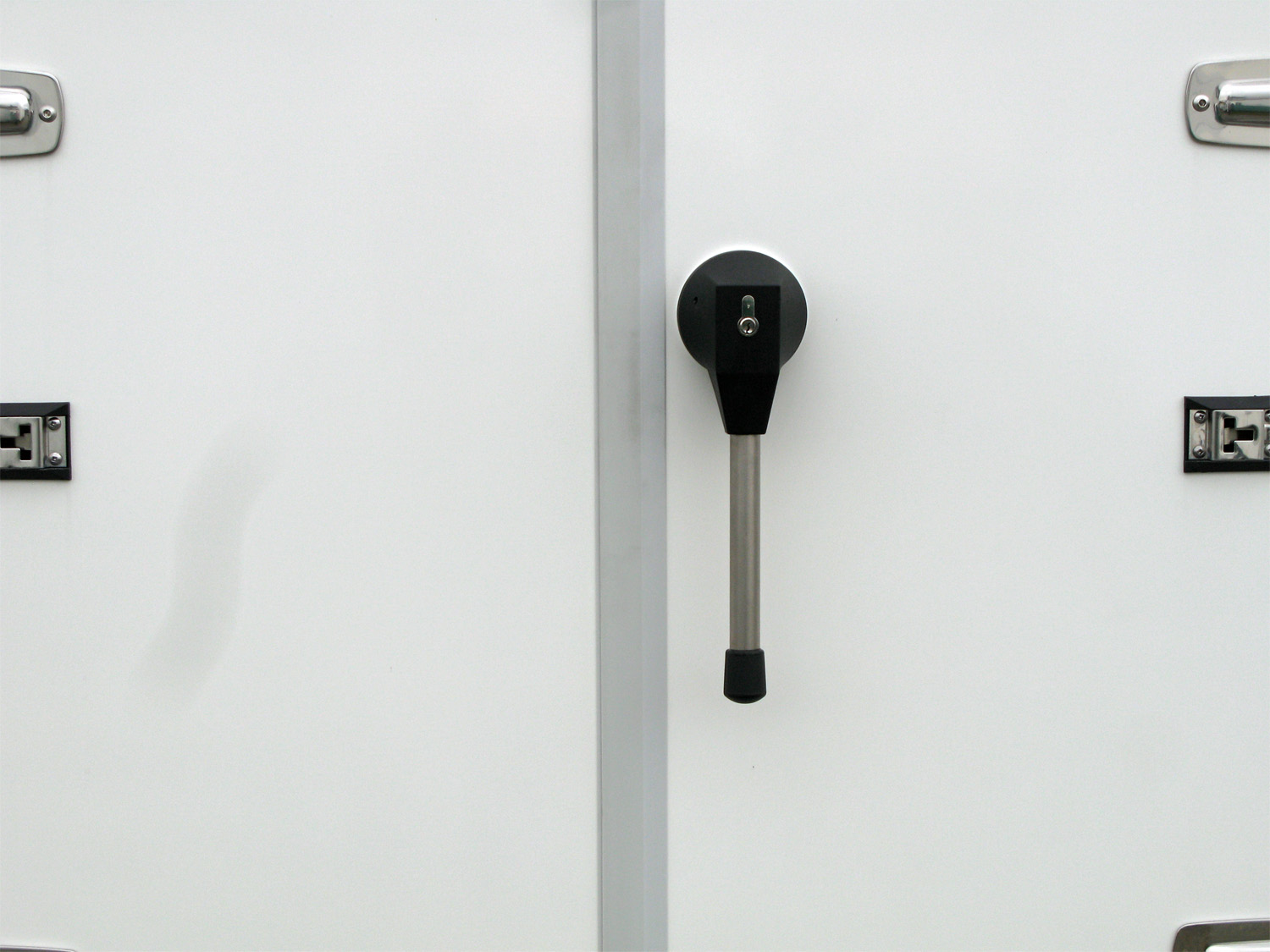 Humbaur HGK 13 27 16 - 21 PF60 Deluxe Kühlanhänger mit hochwertiger Isolierung – Bild 8