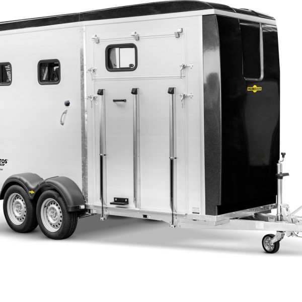 Humbaur Notos Xtra PRO 2700 Mannshohe Sattelkammer | Vielseitiges Raumkonzept