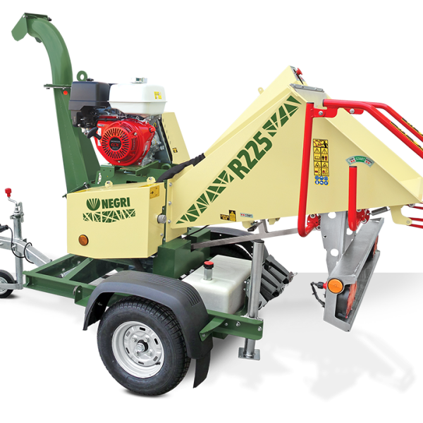 NEGRI Biohäcksler R225 / Benzin-Häcksler mit Straßenfahrwerk