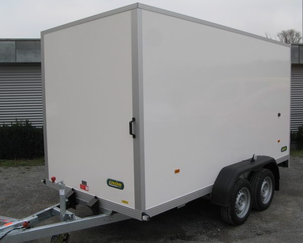 Unsinn UKU 361719-26-14 Inklusive Auffahrrampe | GFK Oberfläche | Edelstahl-Komponenten